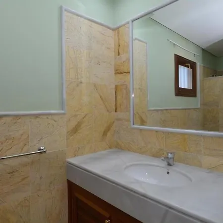 Private Mit Pool In בית נופש *
