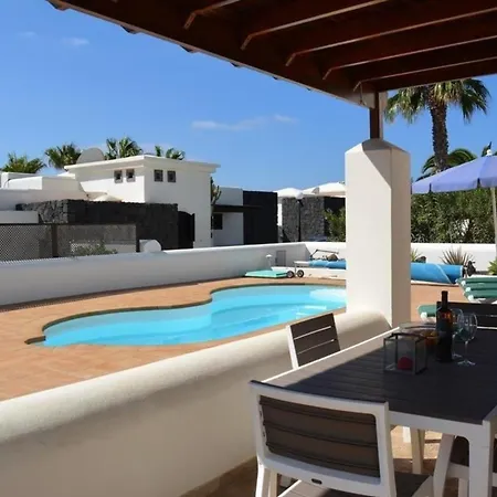 Private Mit Pool In *